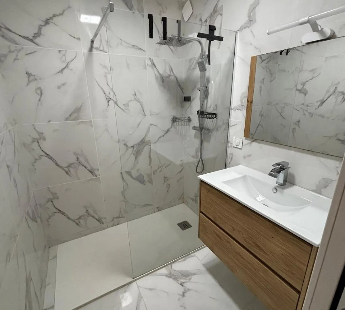 Spacious Apartment In Bandol Ideal For Family Or Friends Γαλλία